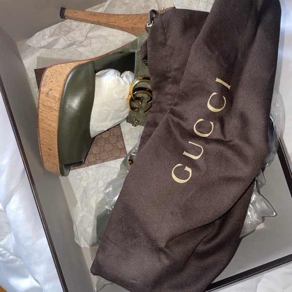 Like New worn 2x excellent condition must see - Picture 6 of 9